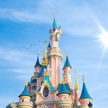 The Art Of Disney Chessy エクステリア 写真